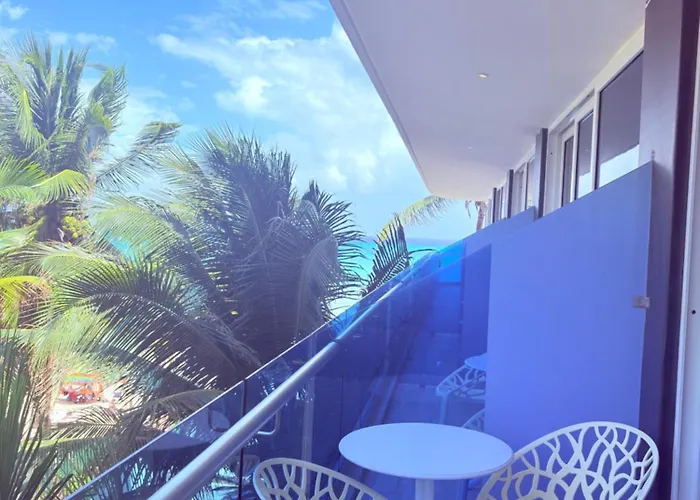 Condohotel The Carmen Deluxe Oceanview King *